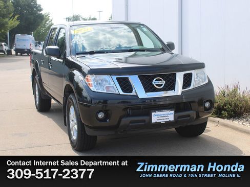 Used 2021 Nissan Frontier SV AWD/4WD image 3