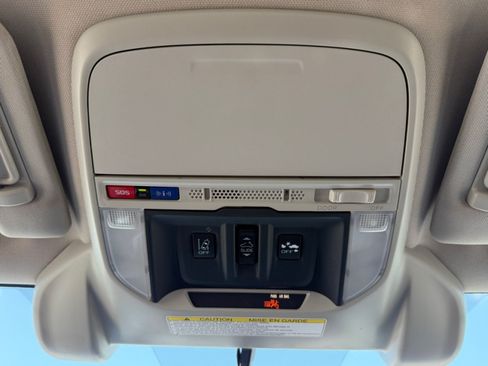Used 2019 Subaru Forester Touring AWD/4WD image 36