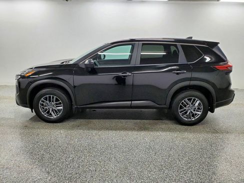 Used 2024 Nissan Rogue S image 7