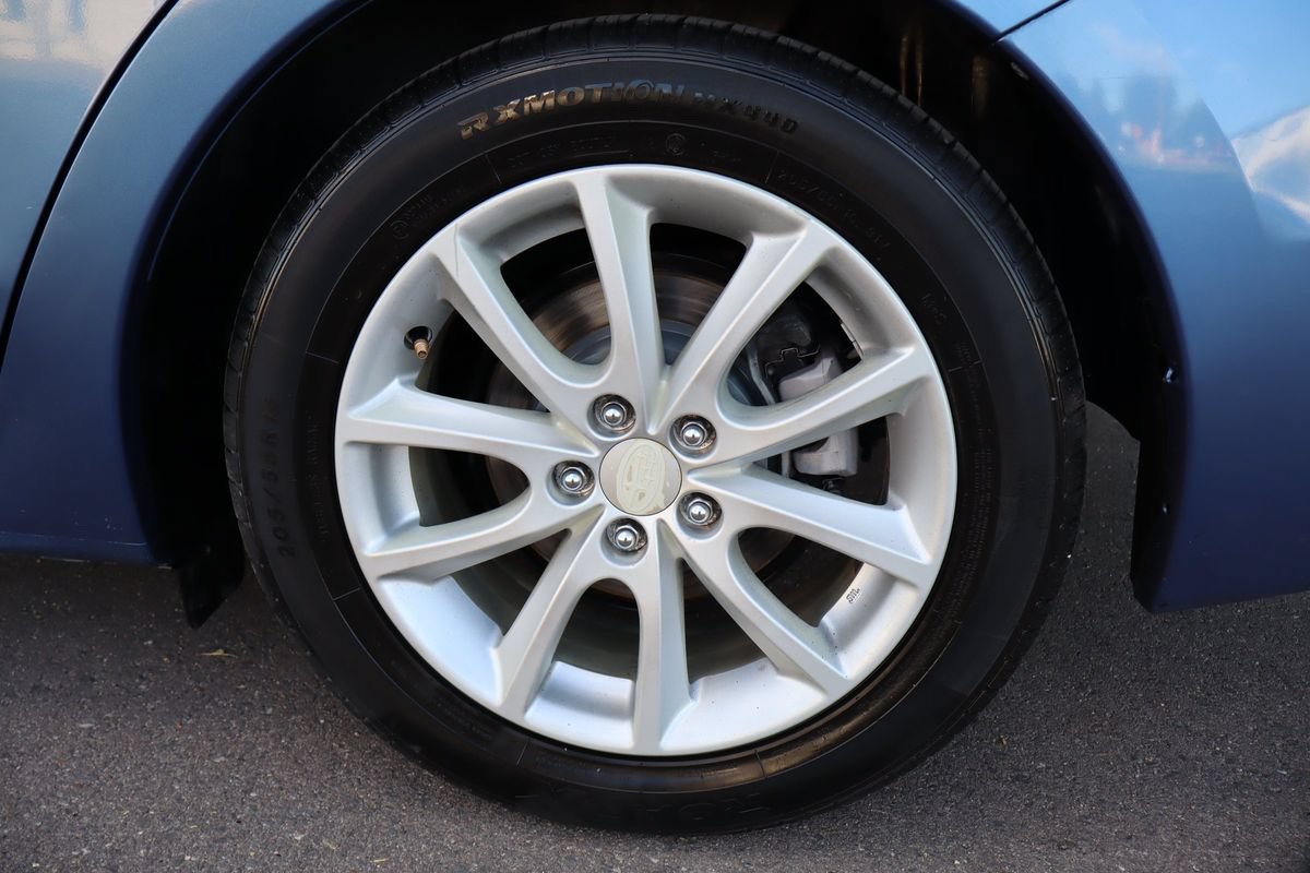 Used 2014 Subaru Impreza 2.0i Premium w/ All-Weather Package w/CVT AWD/4WD image 41
