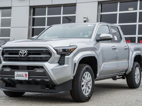 New 2026 Toyota Tacoma SR5 image 3
