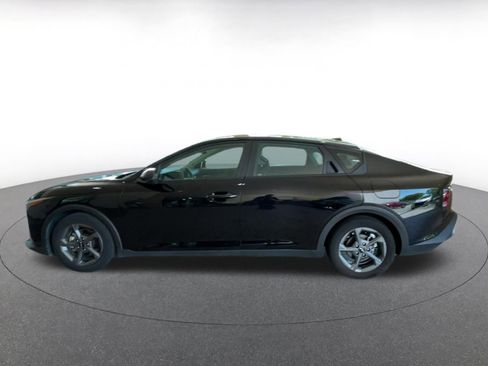 Used 2025 Kia K4 LXS image 9