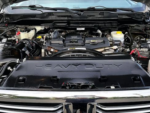 Used 2015 RAM 2500 Big Horn image 31