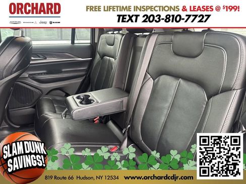 Used 2023 Jeep Grand Cherokee Limited w/ Black Appearance Package image 20