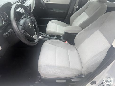 Used 2014 Toyota Corolla LE FWD image 17
