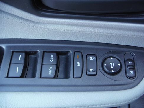 Used 2019 Honda Odyssey LX image 11