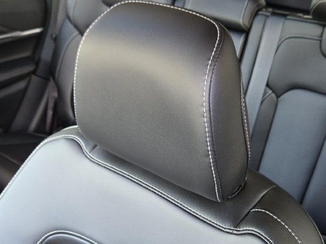 New 2027 Jeep Grand Cherokee Limited AWD/4WD image 10