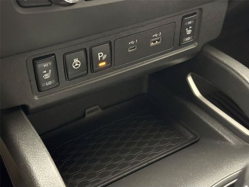 Used 2024 Nissan Frontier SV w/ SV Convenience Package AWD/4WD image 26