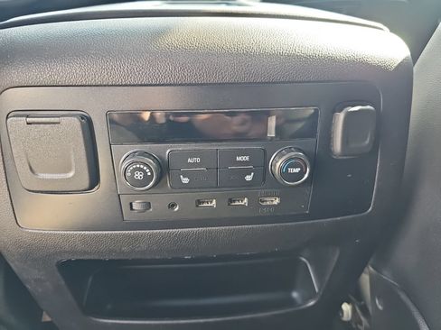 Used 2017 Chevrolet Suburban Premier AWD/4WD image 26