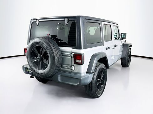 Used 2022 Jeep Wrangler Unlimited Sport AWD/4WD image 9