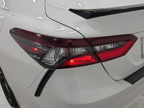 Certified 2021 Toyota Camry SE w/ Convenience Package image 29