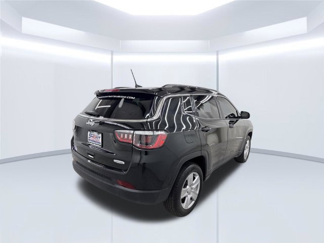 Used 2022 Jeep Compass Latitude AWD/4WD image 4