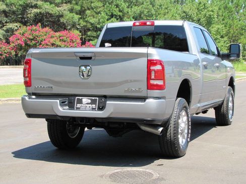 Used 2024 RAM 2500 Laramie image 12