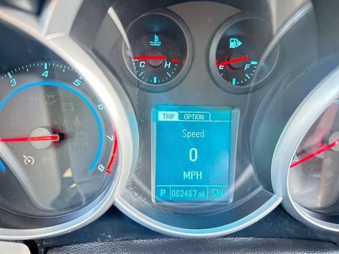 Used 2014 Chevrolet Cruze LT FWD image 29