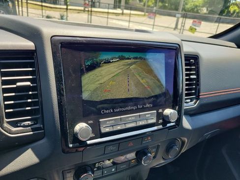 Used 2024 Nissan Frontier PRO-4X w/ Technology Package image 20