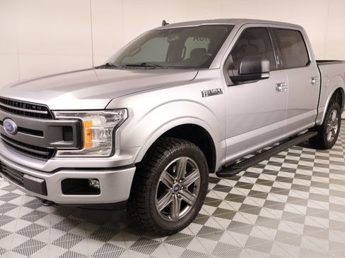 Used 2020 Ford F150 XLT w/ Equipment Group 302A Luxury AWD/4WD image 12