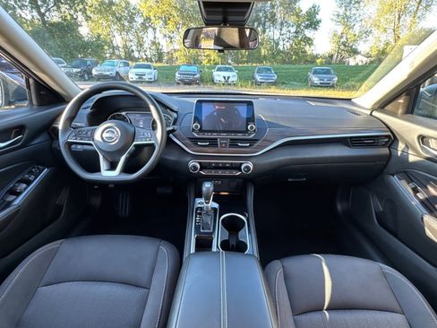 Used 2023 Nissan Altima 2.5 SV image 25