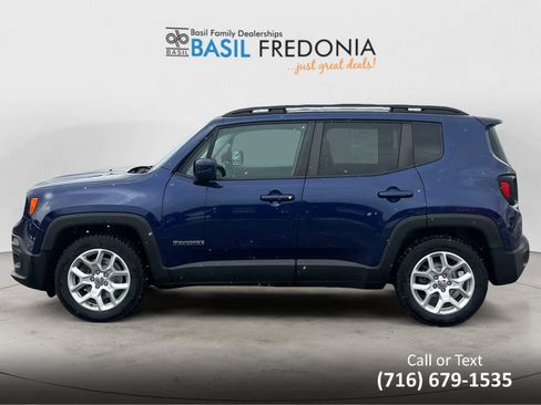 Used 2018 Jeep Renegade Latitude image 2