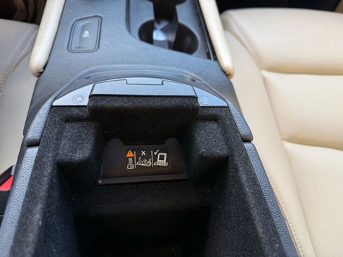 Used 2017 Cadillac XT5 FWD image 46