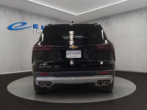 New 2026 Chevrolet Traverse LT w/ Driver Confidence Package image 4