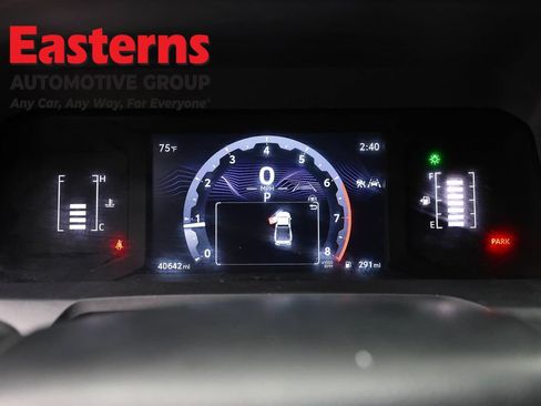 Used 2024 Toyota Tacoma SR RWD image 17