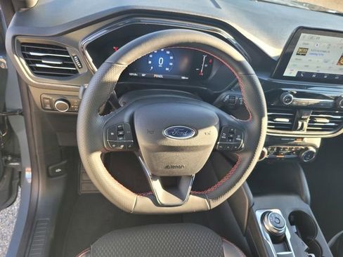 Used 2025 Ford Escape ST-Line w/ Equipment Group 301A image 30