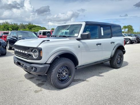 New 2026 Ford Bronco Big Bend w/ Black Diamond Package AWD/4WD image 4