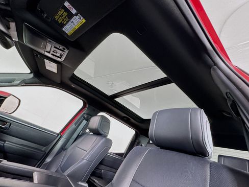 Used 2025 Toyota Tundra Platinum AWD/4WD image 15