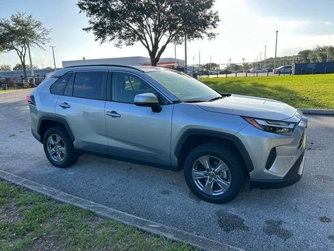 Certified 2024 Toyota RAV4 XLE AWD/4WD image 8