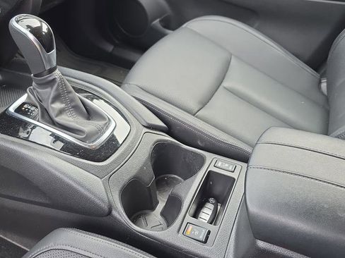 Used 2022 Nissan Rogue Sport SL w/ Premium Package image 23