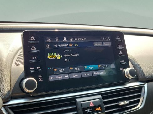 Used 2019 Honda Accord EX image 25