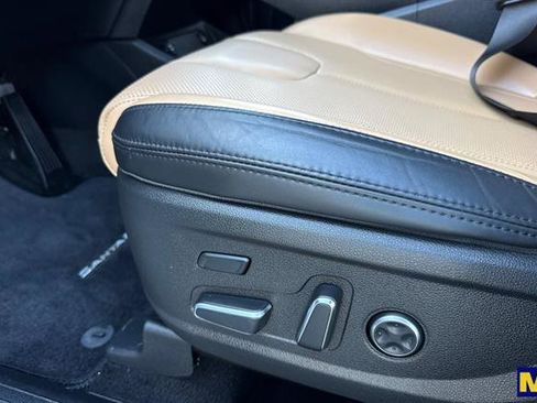 Used 2023 Hyundai Santa Fe Calligraphy AWD/4WD image 13