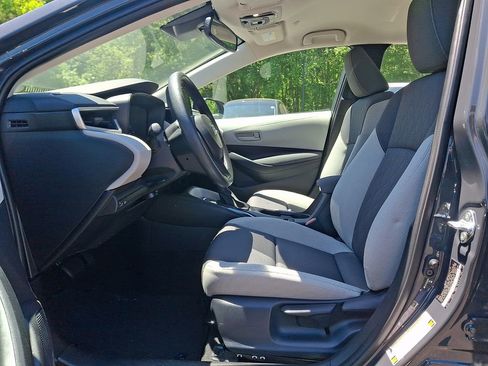 Used 2024 Toyota Corolla LE w/ LE Convenience Package FWD image 14