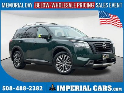 Used 2023 Nissan Pathfinder SL w/ SL Premium Package