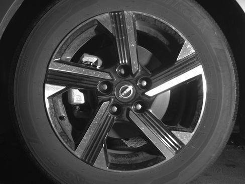 Used 2025 Nissan Sentra SV image 12