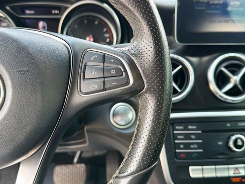 Used 2018 Mercedes-Benz CLA 250 image 36