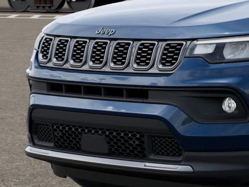 New 2026 Jeep Compass Latitude AWD/4WD image 11