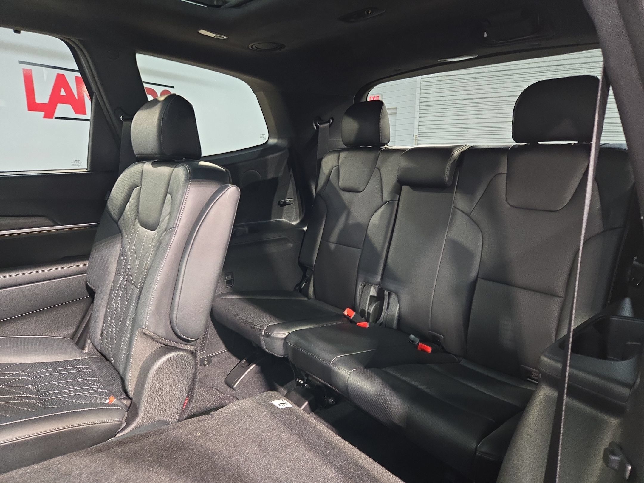 Used 2025 Kia Telluride SX Prestige X-Line AWD/4WD image 38