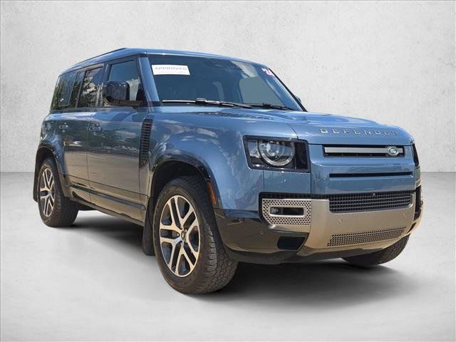 Used 2024 Land Rover Defender 110 X-Dynamic SE AWD/4WD image 3