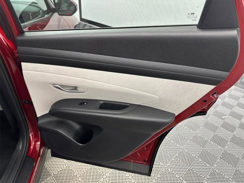 New 2026 Hyundai Tucson SEL image 17