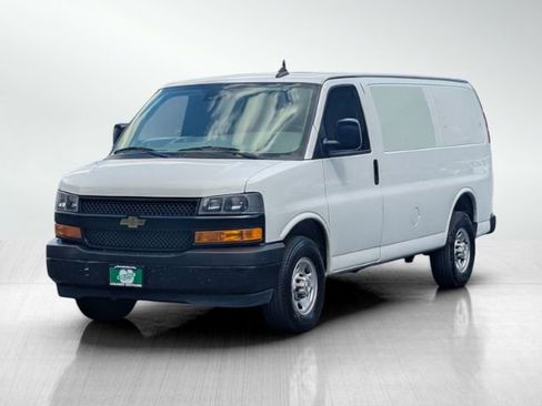Used 2022 Chevrolet Express 2500 RWD 2500 Regular Wheelbase WT w/ Driver Convenience Package image 8