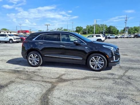 Used 2025 Cadillac XT5 Premium Luxury AWD/4WD image 12
