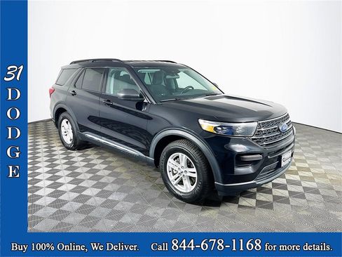 Used 2022 Ford Explorer XLT image 1