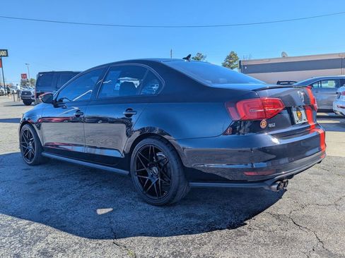 Used 2017 Volkswagen Jetta GLI image 7