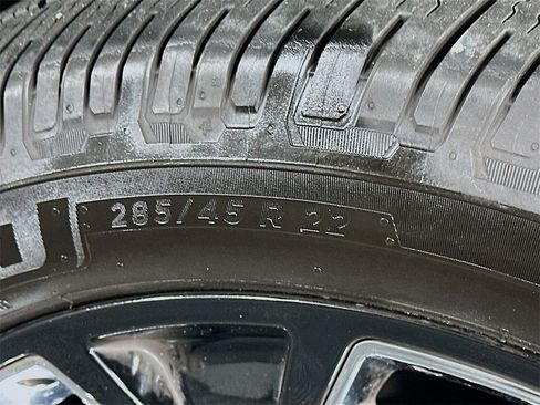 Used 2019 GMC Yukon Denali w/ Denali Ultimate Package image 34