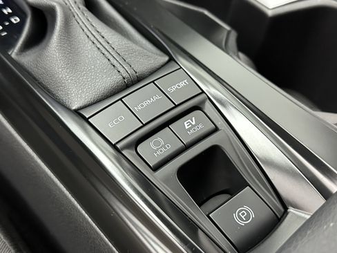 Used 2025 Toyota Camry LE image 18