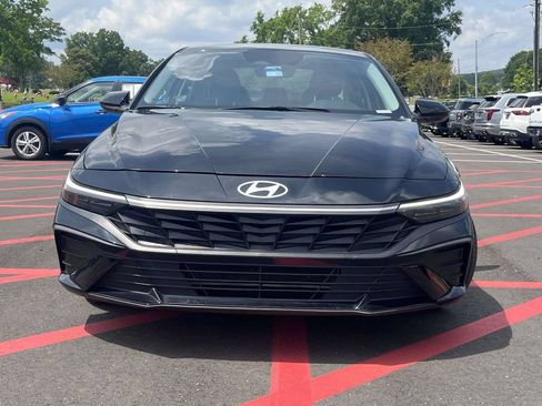 Used 2024 Hyundai Elantra SEL FWD image 5