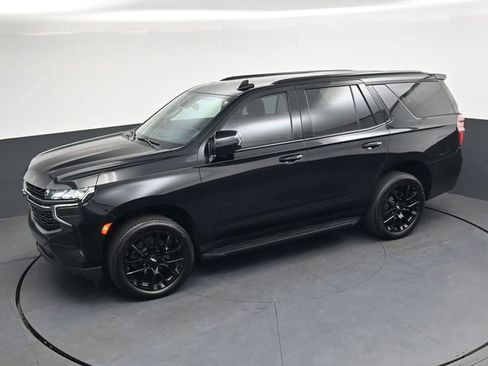 Used 2022 Chevrolet Tahoe RST w/ Luxury Package AWD/4WD image 23
