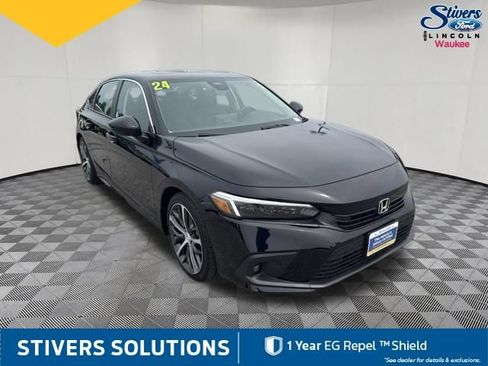 Used 2024 Honda Civic Touring image 3