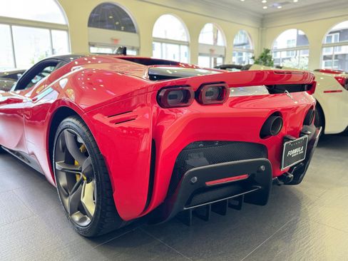 Used 2022 Ferrari SF90 Stradale image 25